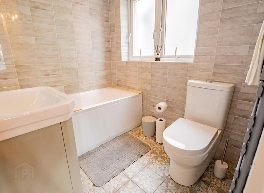 31 Westwood Grove, Clara, Offaly, R35W282
