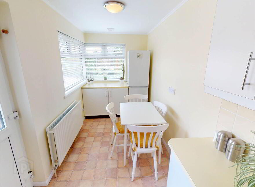 6 Ferndell, Lisburn, BT27 4HQ