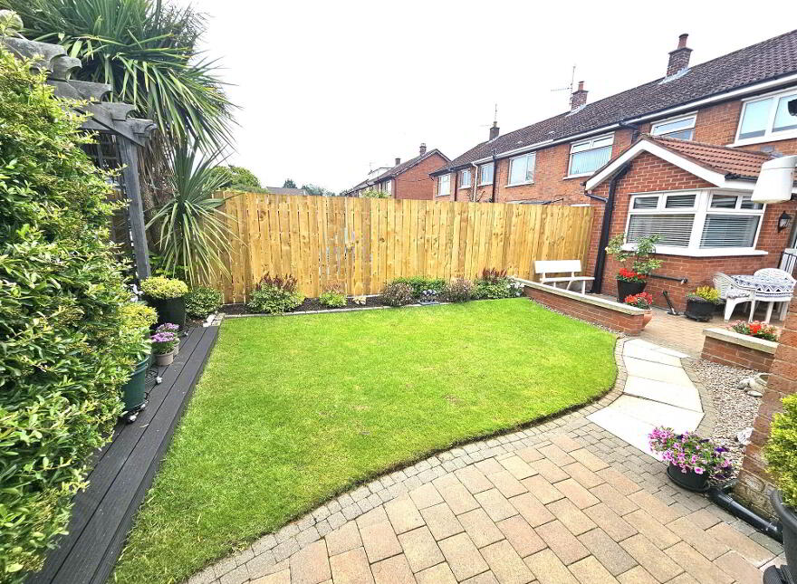 6 Ferndell, Lisburn, BT27 4HQ