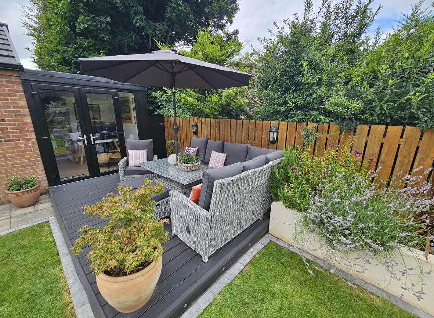 10 Belgravia Court, Hillsborough, BT26 6TQ
