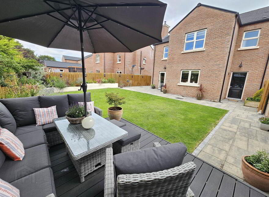 10 Belgravia Court, Hillsborough, BT26 6TQ