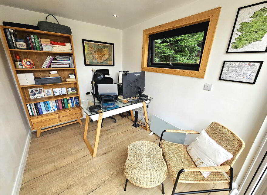 10 Belgravia Court, Hillsborough, BT26 6TQ