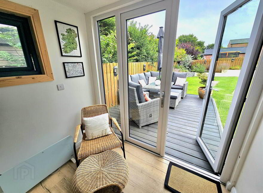 10 Belgravia Court, Hillsborough, BT26 6TQ