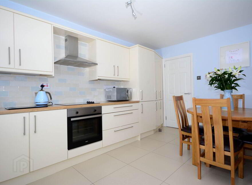 8 Wilson Street, Lisburn, BT27 4XZ