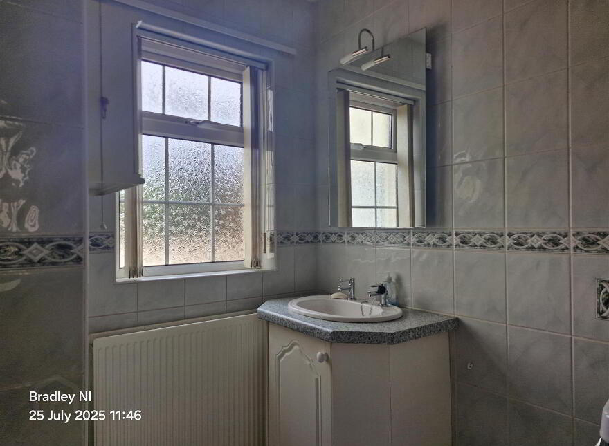 27 St. Annes Park, Mayobridge, Newry, BT34 2HH