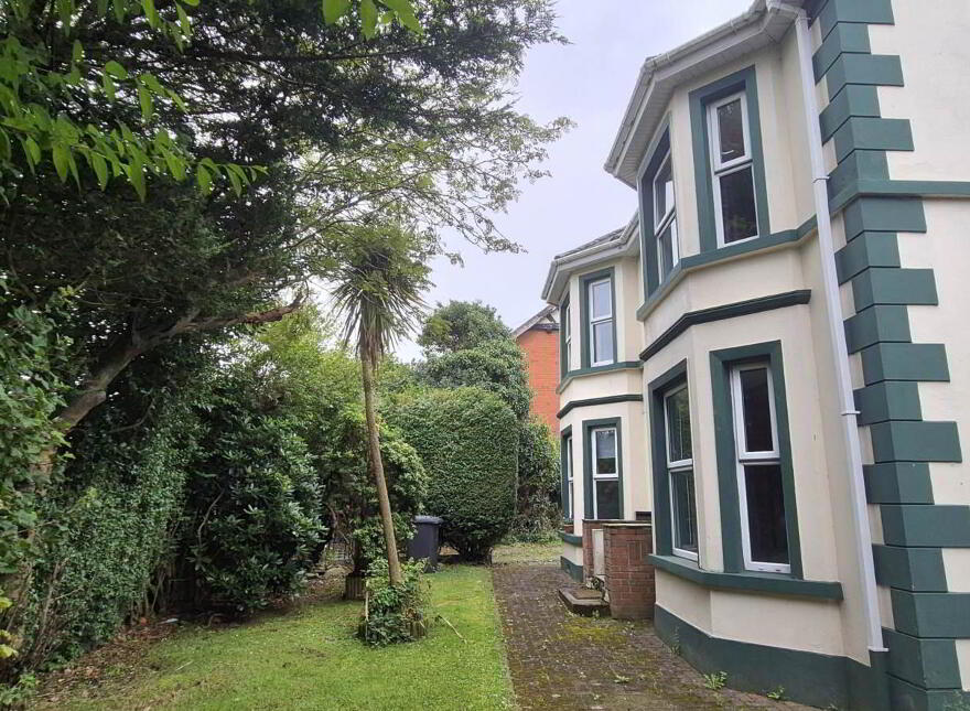 23 Glen Road, Q, Derry, BT48 0BX