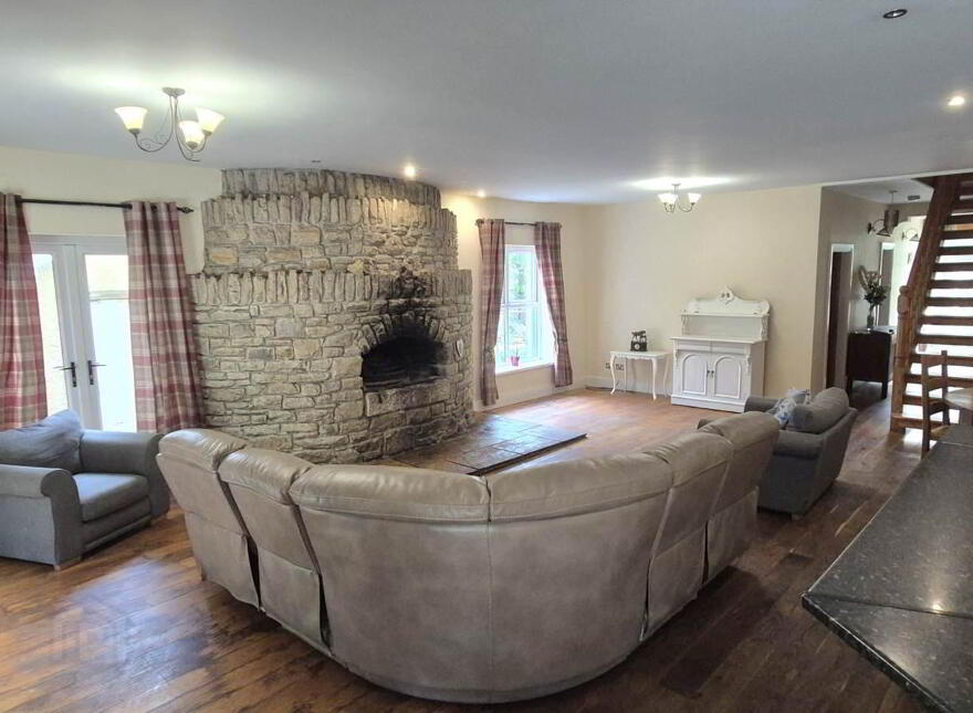 23 Glen Road, Q, Derry, BT48 0BX