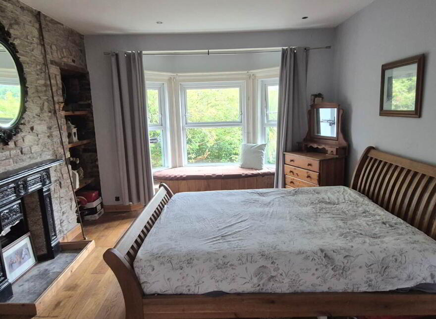 23 Glen Road, Q, Derry, BT48 0BX