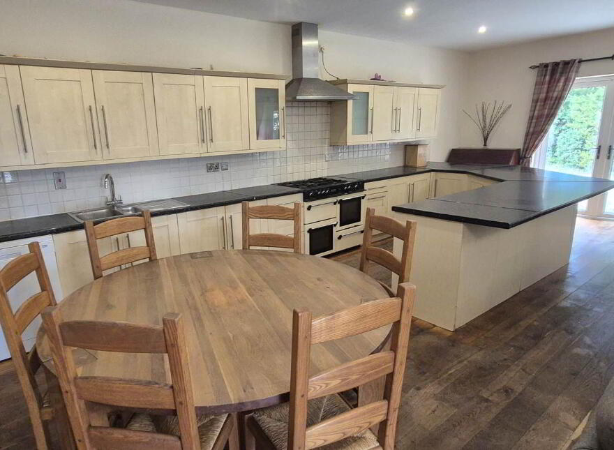 23 Glen Road, Q, Derry, BT48 0BX