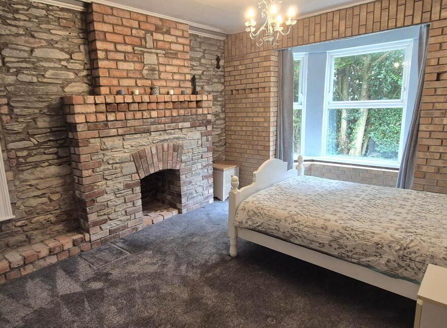 23 Glen Road, Q, Derry, BT48 0BX