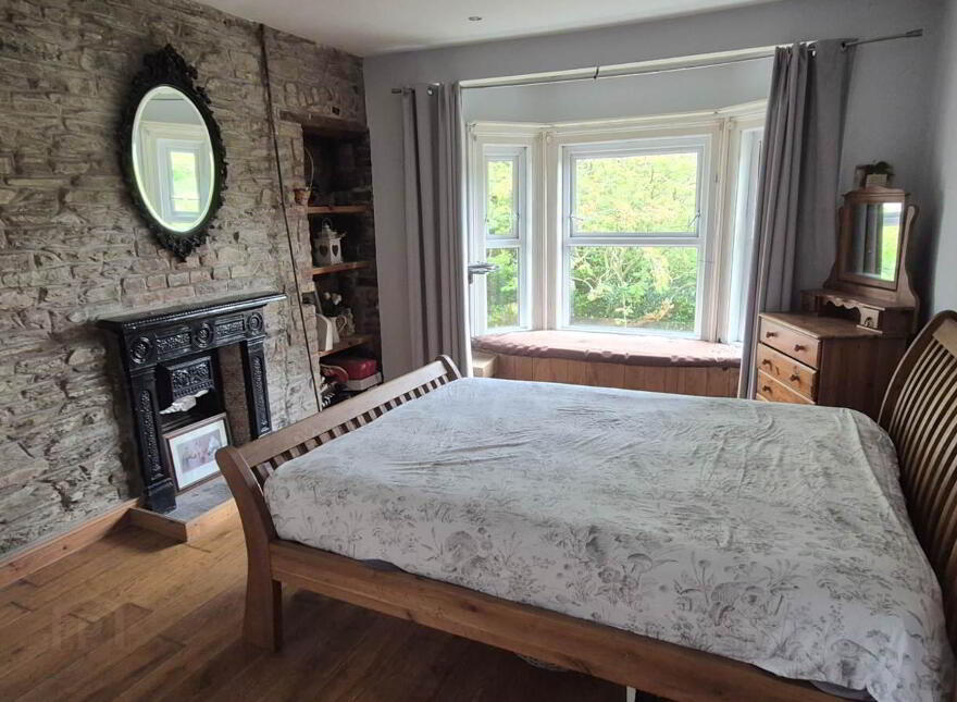 23 Glen Road, Q, Derry, BT48 0BX
