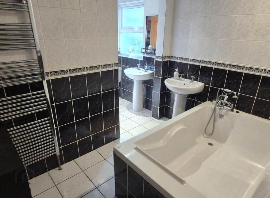 23 Glen Road, Q, Derry, BT48 0BX