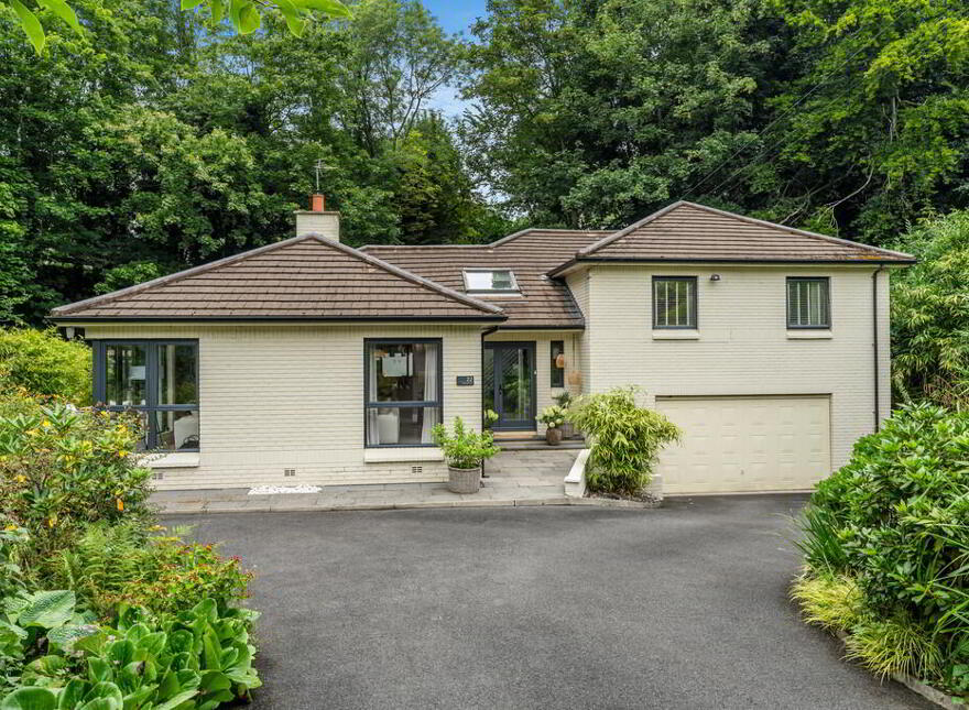 Ashbrooke, 22 Millvale Road, Hillsborough, BT26 6HR