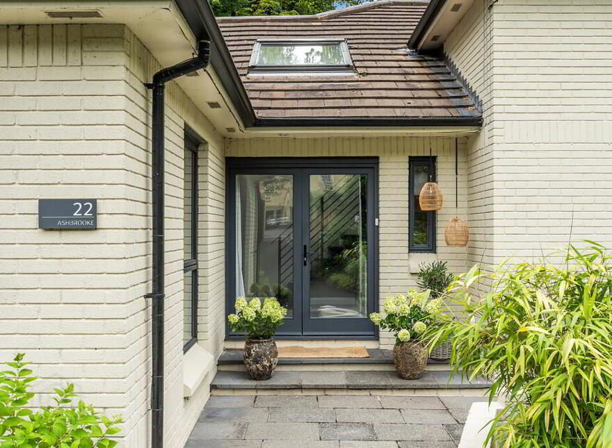 Ashbrooke, 22 Millvale Road, Hillsborough, BT26 6HR