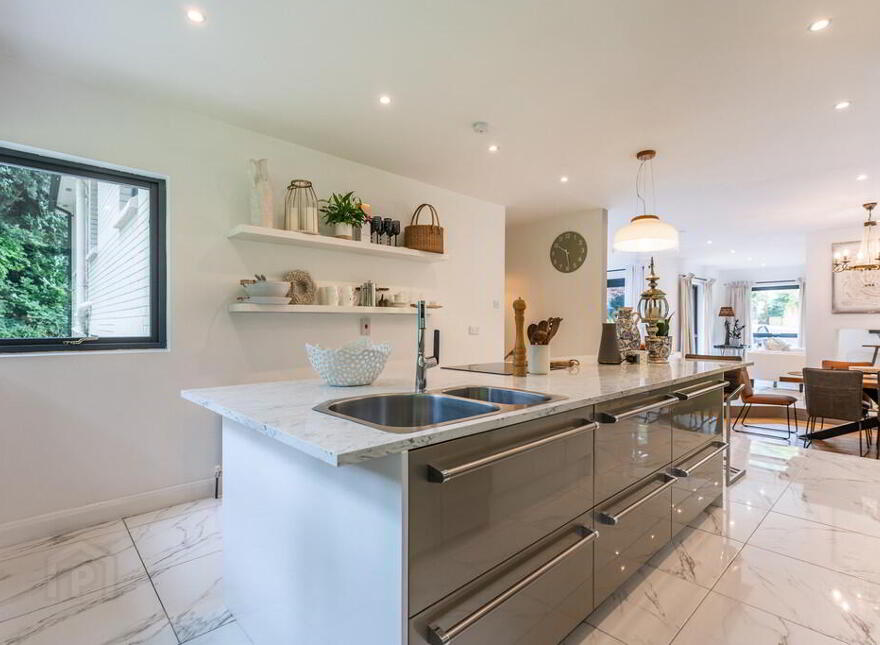 Ashbrooke, 22 Millvale Road, Hillsborough, BT26 6HR