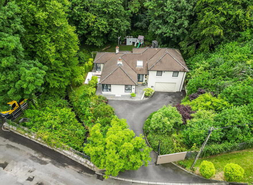 Ashbrooke, 22 Millvale Road, Hillsborough, BT26 6HR