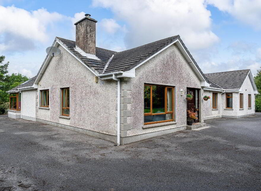 Ballina, Geashill, Tullamore, R35XD35