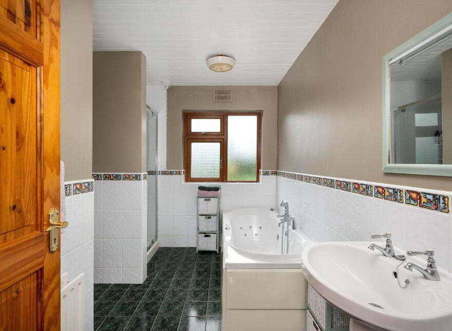 Ballina, Geashill, Tullamore, R35XD35