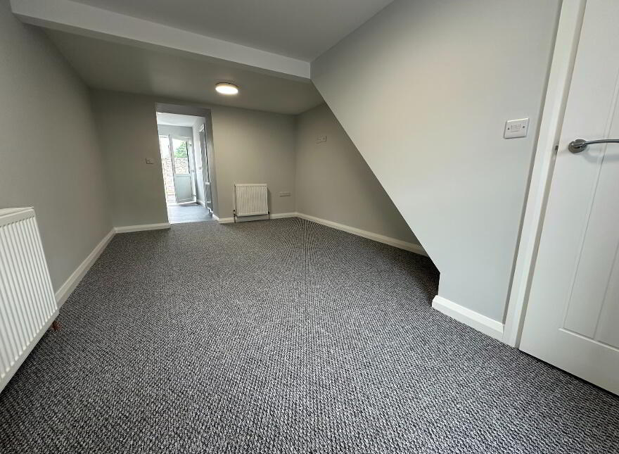 215 Queen Street, Ballymena, BT42 2BG
