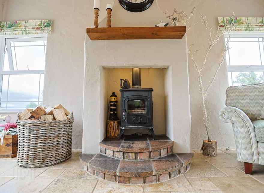 4 Tullynasoo Road, Kilcoo, Newry, BT34 5JD