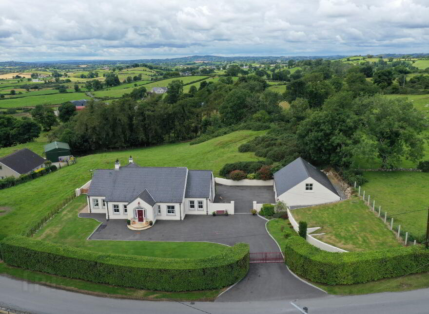 4 Tullynasoo Road, Kilcoo, Newry, BT34 5JD