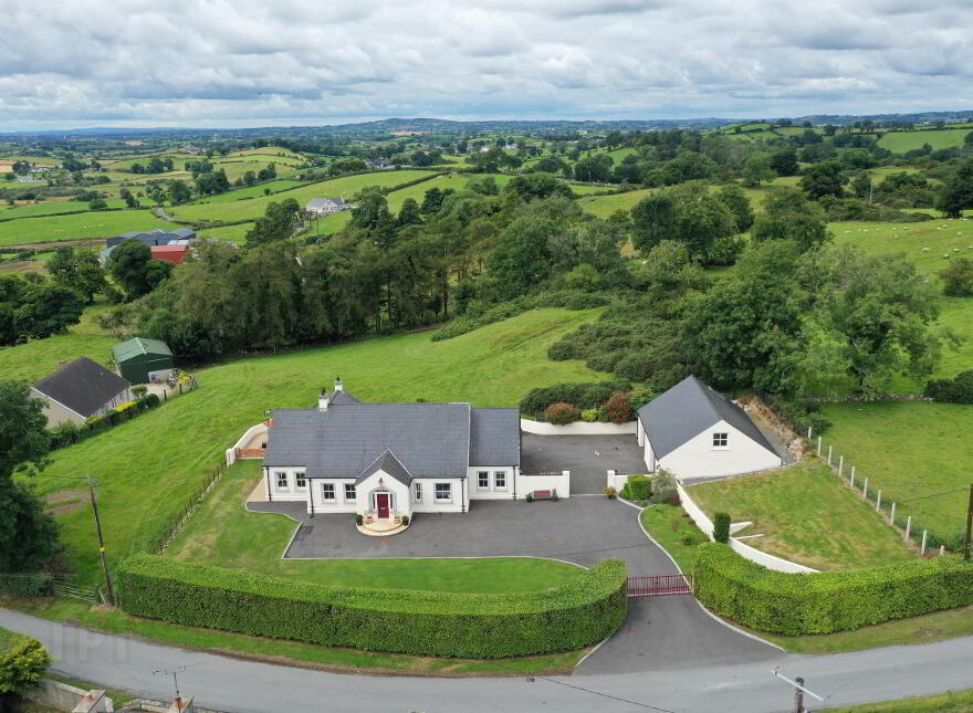 4 Tullynasoo Road, Kilcoo, Newry, BT34 5JD