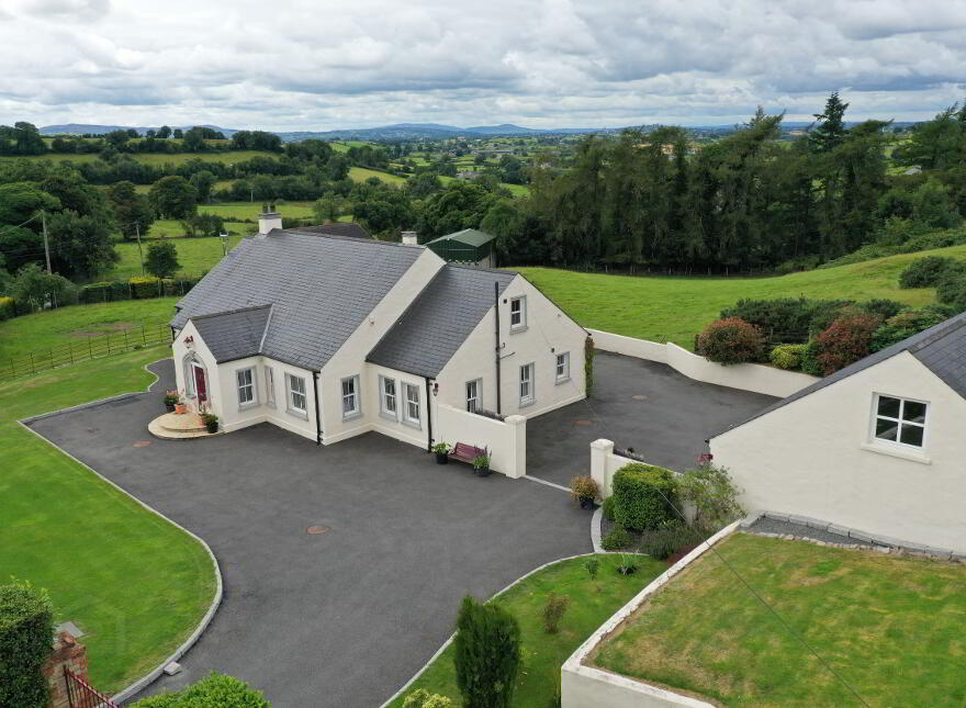 4 Tullynasoo Road, Kilcoo, Newry, BT34 5JD