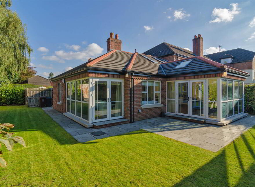 10 Hollyheath, 14 Derryvolgie Avenue, Belfast, BT9 6FB