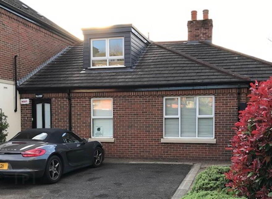 10 Hollyheath, 14 Derryvolgie Avenue, Belfast, BT9 6FB photo