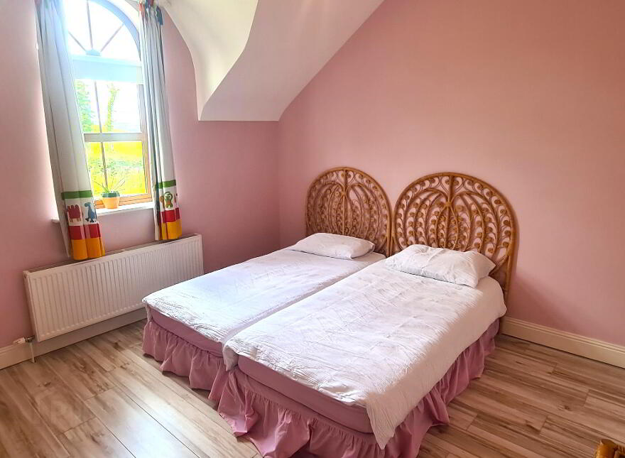 Mahanagh, Drumshanbo, Carrick-On-Shannon, N41PF83