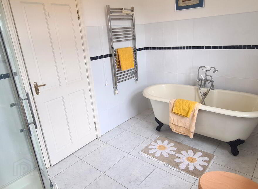 Mahanagh, Drumshanbo, Carrick-On-Shannon, N41PF83