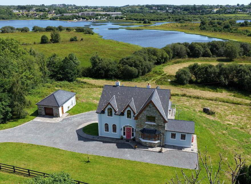 Mahanagh, Drumshanbo, Carrick-On-Shannon, N41PF83