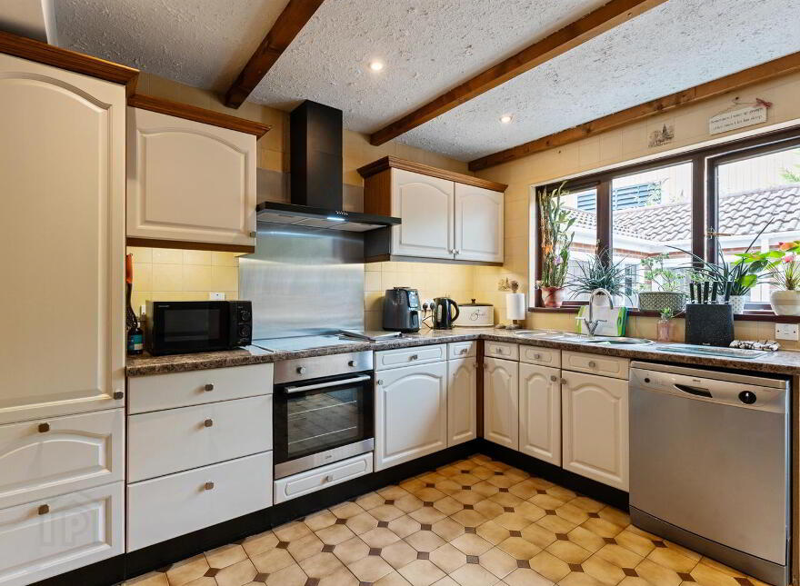 33 Hanwood Farm, Dundonald, Belfast, BT16 1YA