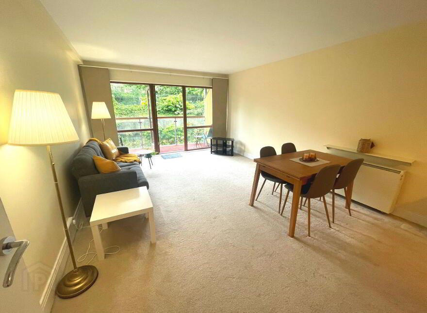 Hunters Hall, Ballycullen, Dublin, D24