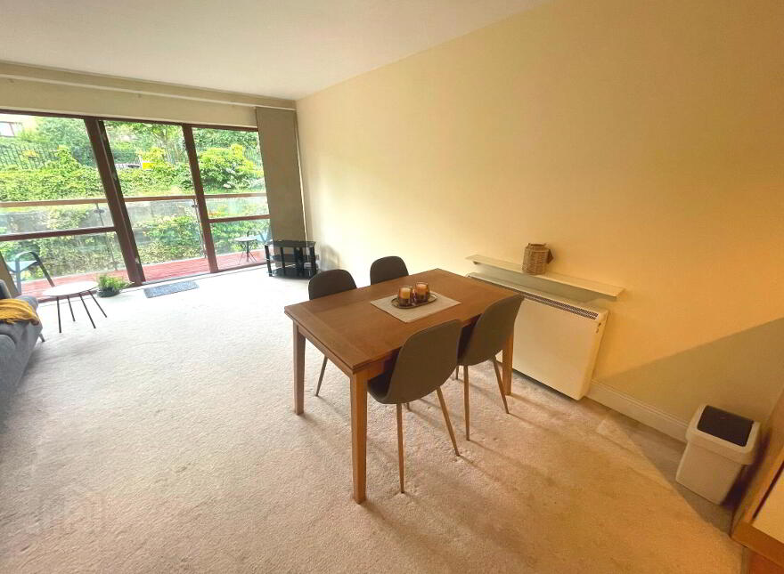 Hunters Hall, Ballycullen, Dublin, D24