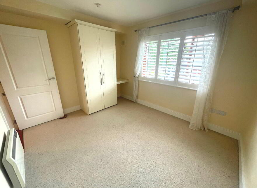 Hunters Hall, Ballycullen, Dublin, D24