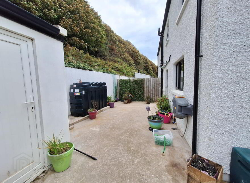 6 Harbour View Cottages, Rathlin Island, Ballycastle, BT54 6TE
