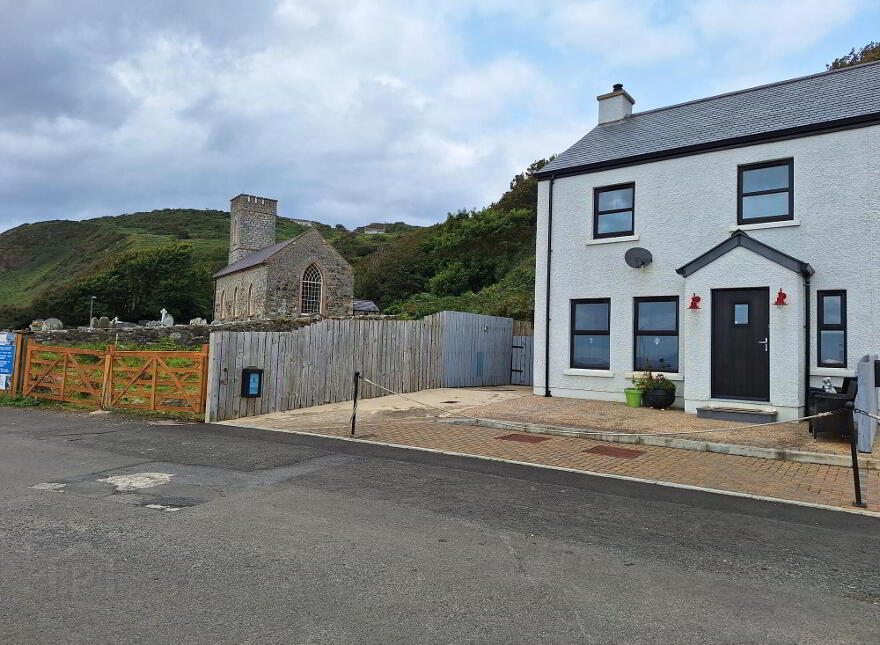 6 Harbour View Cottages, Rathlin Island, Ballycastle, BT54 6TE