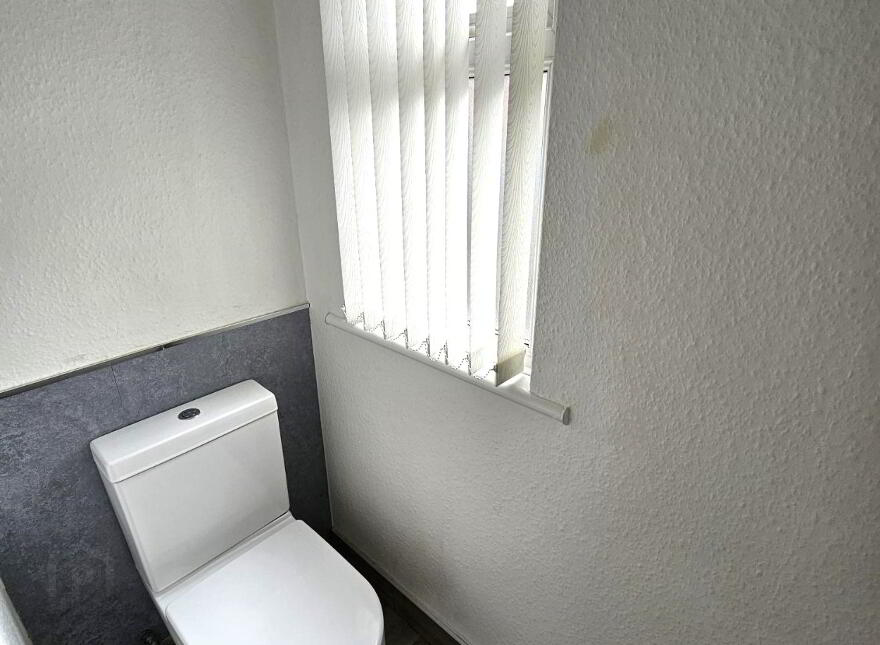 Lincoln Court, Waterside, L'Derry, BT47 5NX
