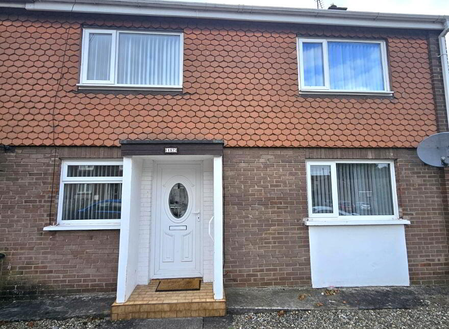 Lincoln Court, Waterside, L'Derry, BT47 5NX photo