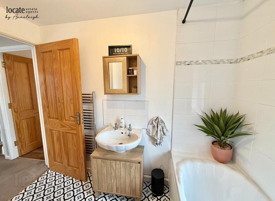 83 Canterbury Park, Waterside, Derry, BT47 6BX