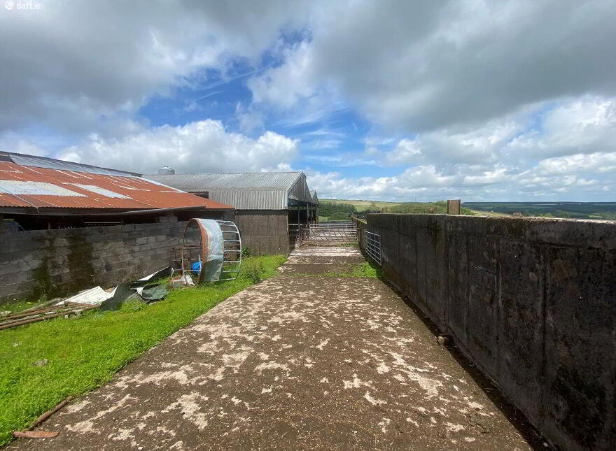 Meenachoney, Donoughmore