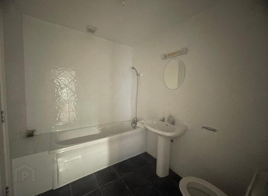 Apartment 20 Riverside Apartments, Main Street, Castlerea, F45RX81