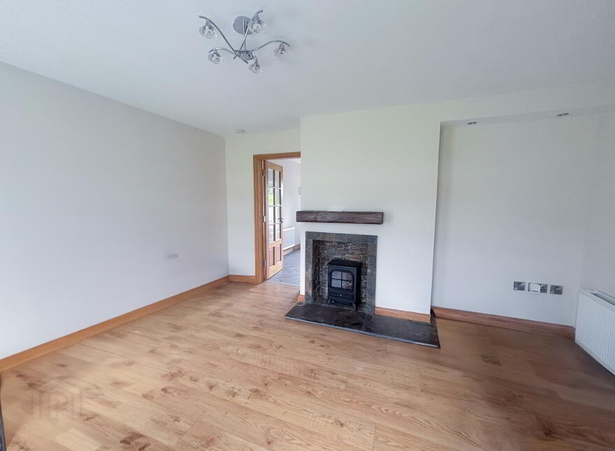 21 Oakglen Antrim, Antrim, BT41 1JR