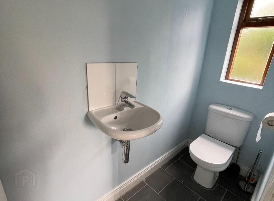 19 Locksley Park, Belfast, BT10 0AR