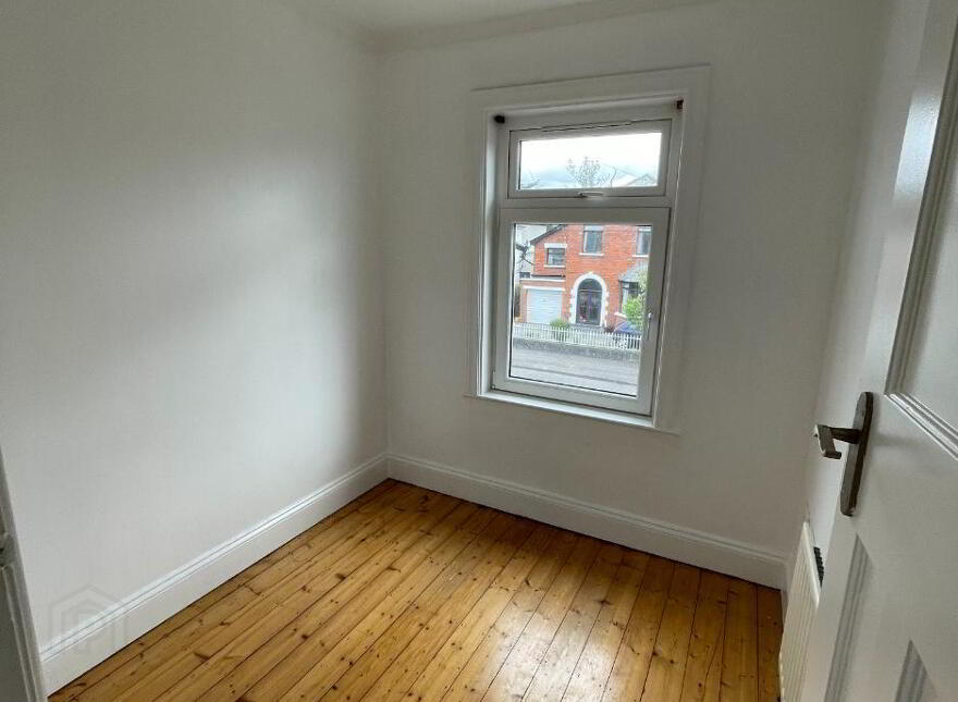 19 Locksley Park, Belfast, BT10 0AR