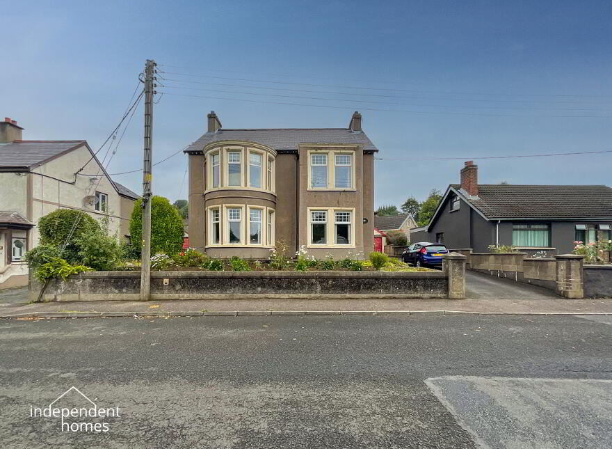 13 Edward Avenue, Larne, BT40 1QB photo