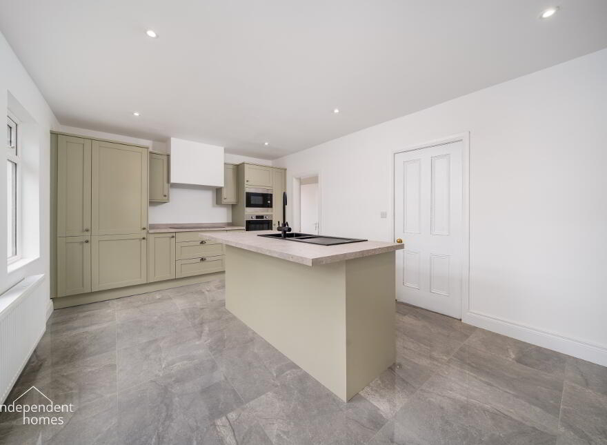 13 Edward Avenue, Larne, BT40 1QB