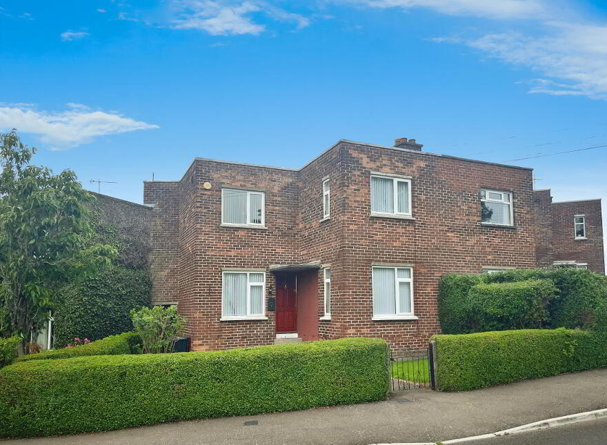 20 Huguenot Drive, Lisburn, BT27 4UH photo