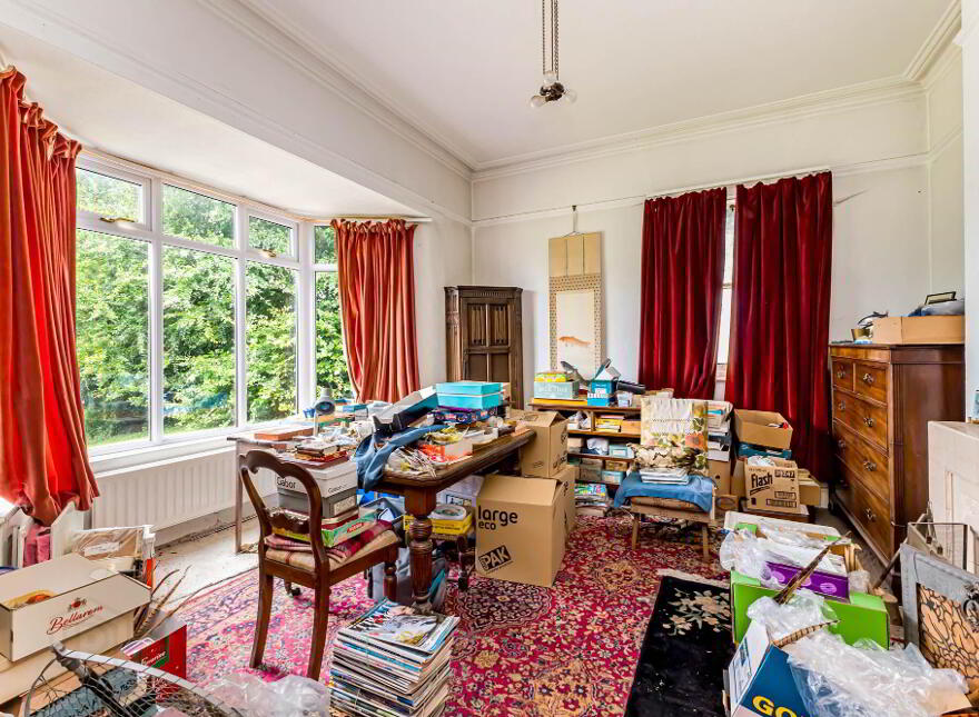 49 Dromore Road, Hillsborough, BT26 6HU